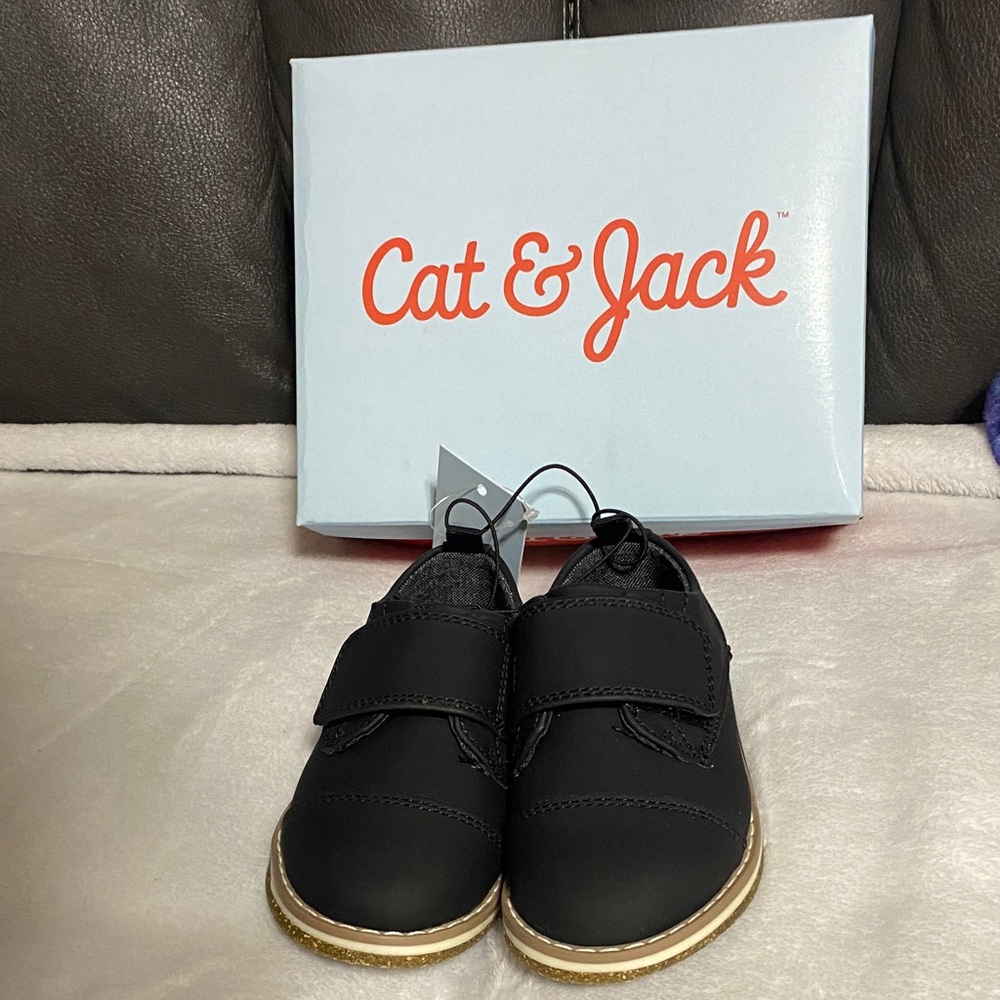 Cat & Jack Kids' Black Dress Shoes with Brown Trim